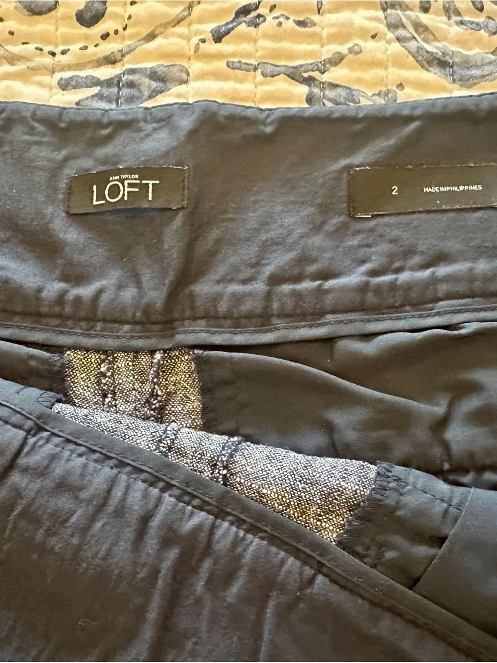 Heathered Navy Blue Linen-Blend Women’s Shorts - the Loft size 2 EXC - Picture 6 of 8